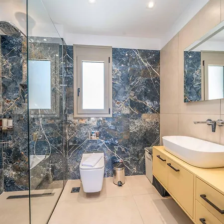 Claire Sami (Kefalonia)